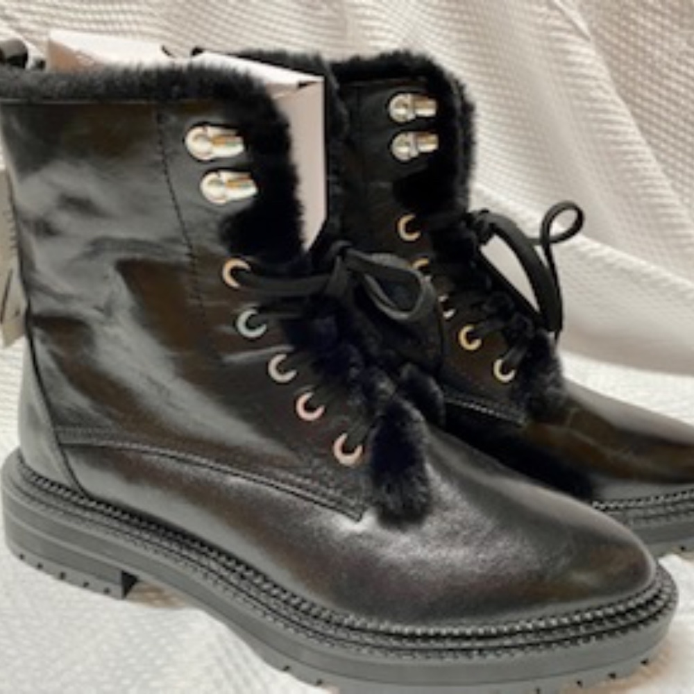NEW ZARA BLACK PATENT LEATHER ANKLE BOOTS